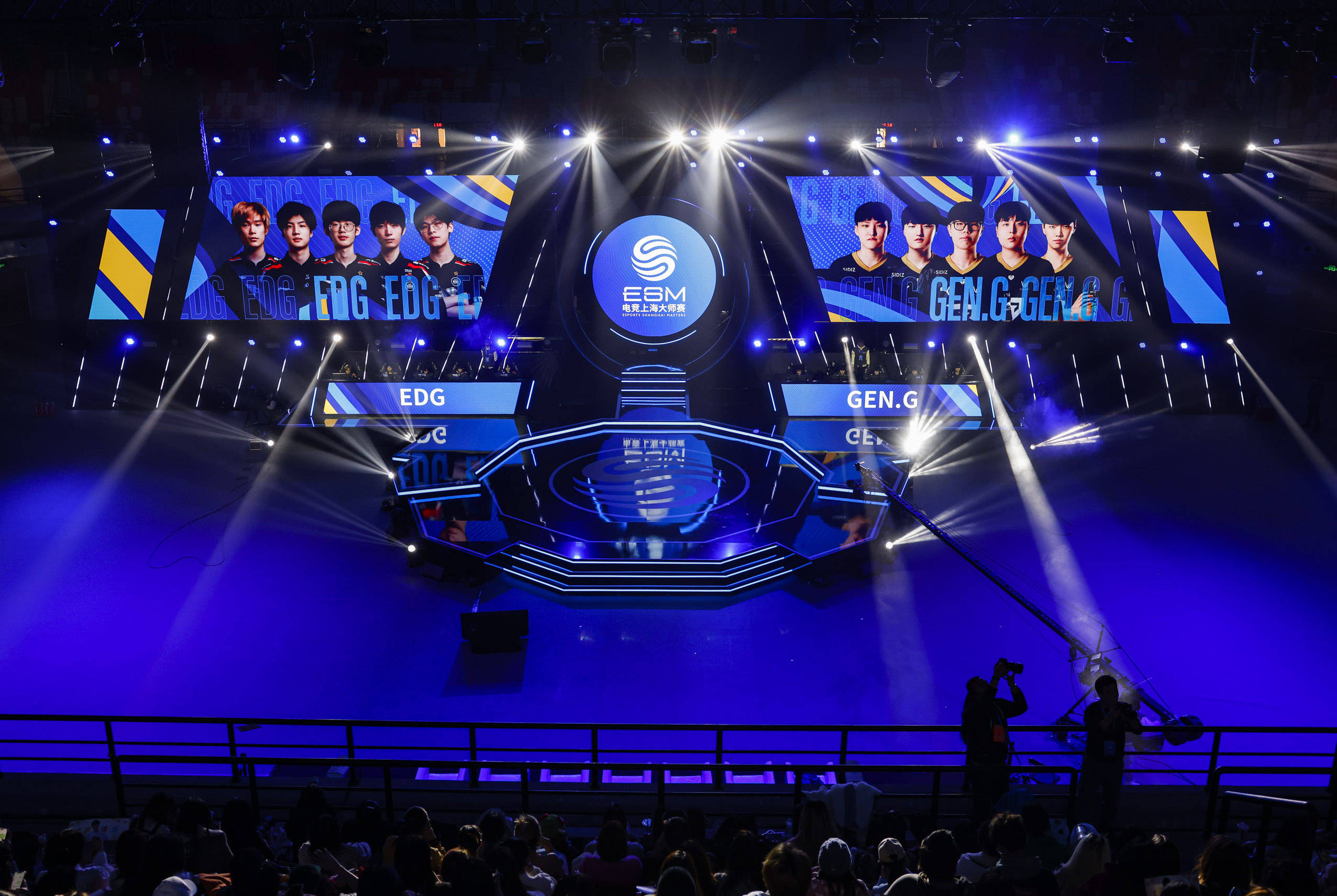 支持与敬意 支持与敬意