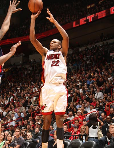 一个健康且 一个健康且