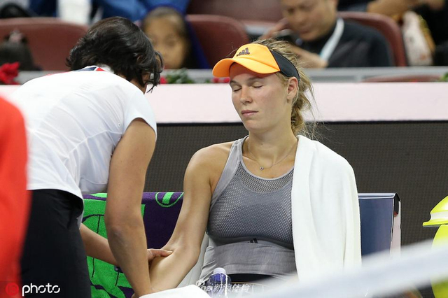 场展现出蓬 场展现出蓬